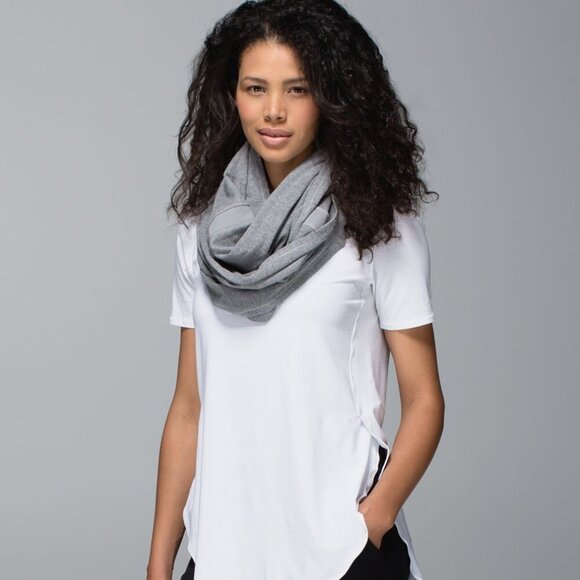 lululemon athletica Accessories - Lululemon Sun Salutation Circle Heathered Medium Grey Scarf